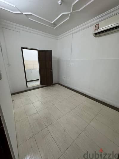 madina khalifa north studio room available 1600 near health centre