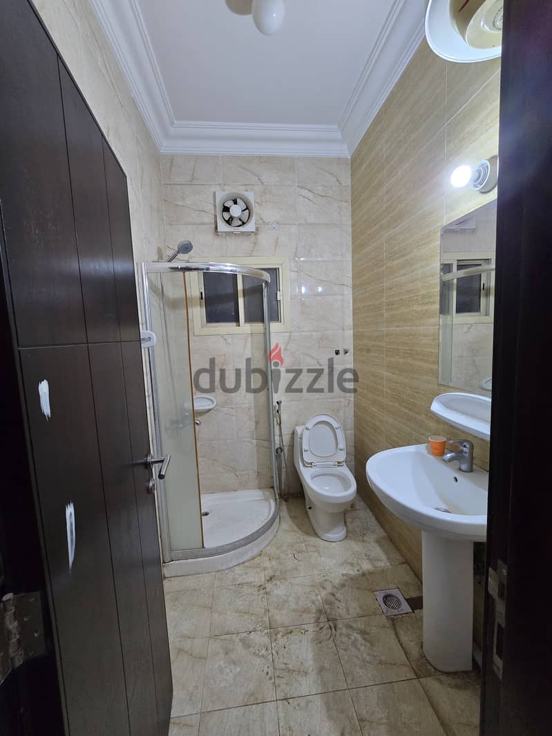 Studio Room with Separate Entrance and Private Bathroom - Al Meshaf 4