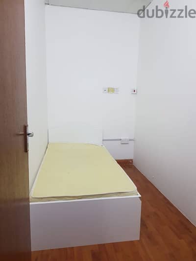 Single Partition Rooms Available In Alsaad