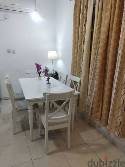 dining table with 6chair for sale