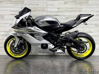 2017  Yamaha R6 (+971561943867)