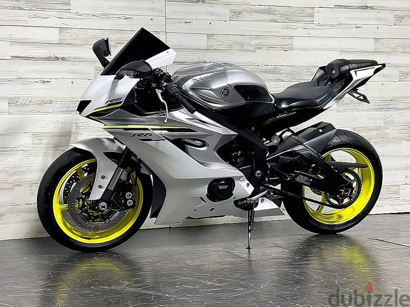 2017  Yamaha R6 (+971561943867) 1