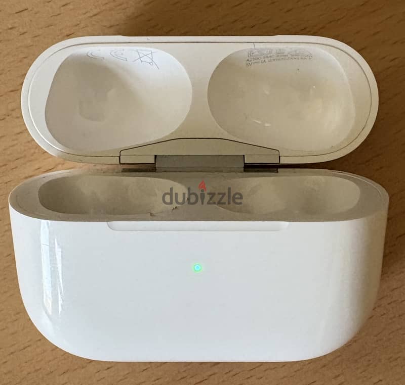 Used Apple AirPods Pro 1st Generation 1