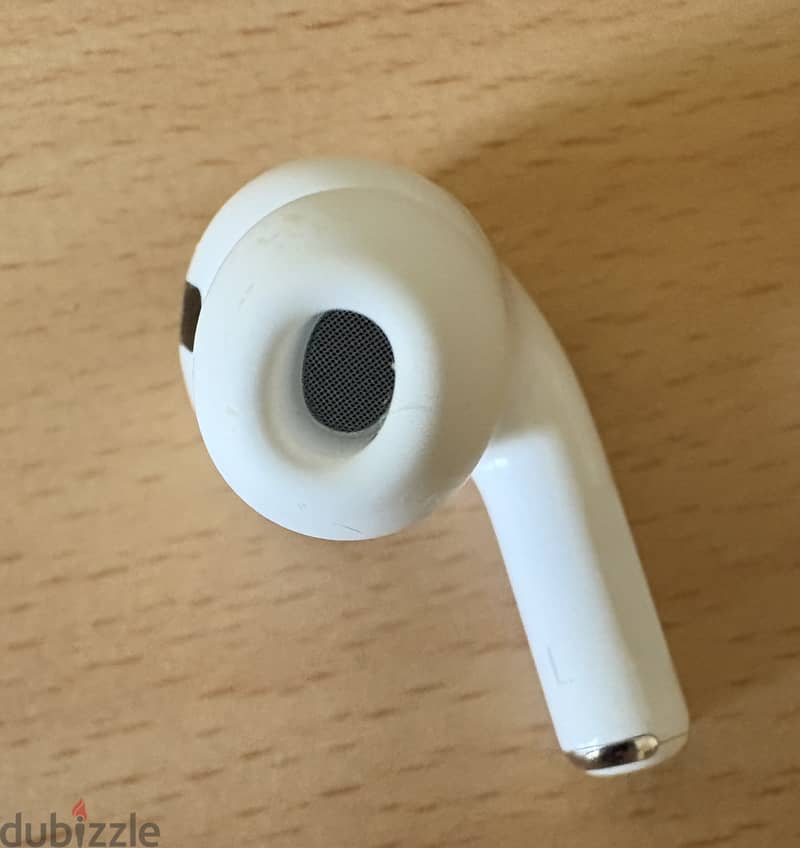 Used Apple AirPods Pro 2nd Generation 2