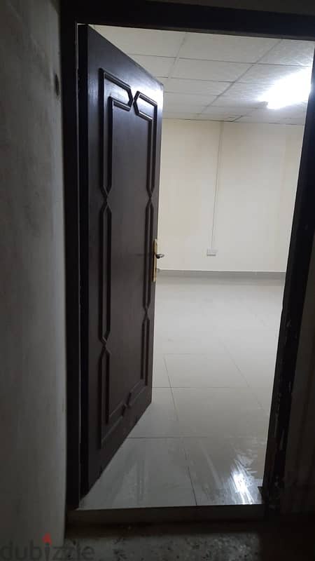 studio room for rent in mamoura  ready to occupy from April 1 0