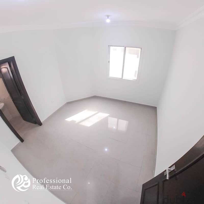 Unfurnished | 1 BHK Apartment in Umm Ghuwailina | Near Jarir Bookstore 1