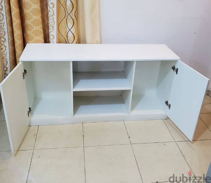 TV stand for sale 1