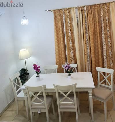 dining table with 6 chairs For sale contuct 30408484