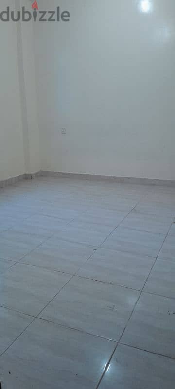 2bhk family apartment big hall near naseem Medical wakara 5