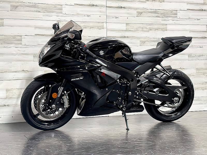 2020 Suzuki GSX-R600 (+97466574363) 0