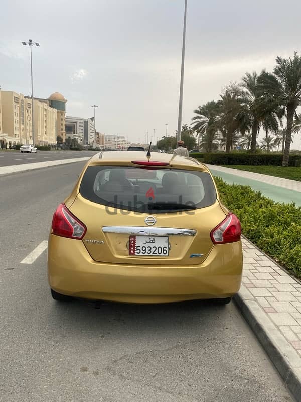 Nissan Tiida 2014 1