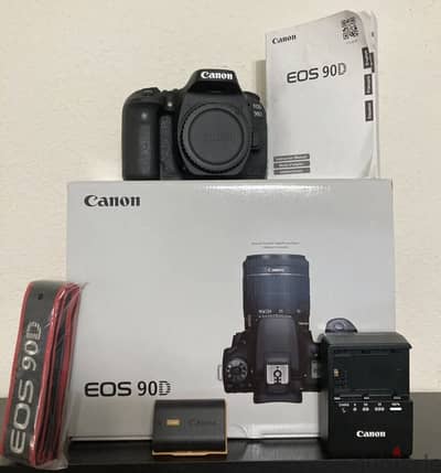 CANON  E O S 90 D 18-135MM LENS