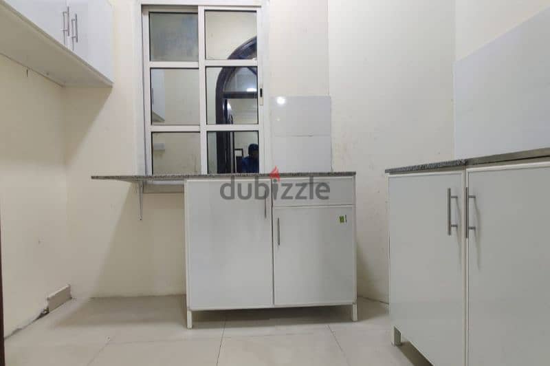 SPACIOUS STUDEO FOR FAMILY @ABU HAMOUR, NEAR SOUQ AL BALADI. 3