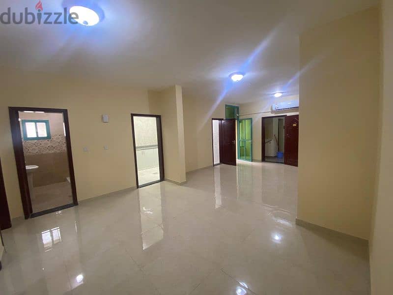 Spacious big 3bhk apartment available in Hillal  backside near 11