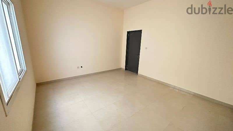 4000 Garage with 15 Room & Office For Rent 9