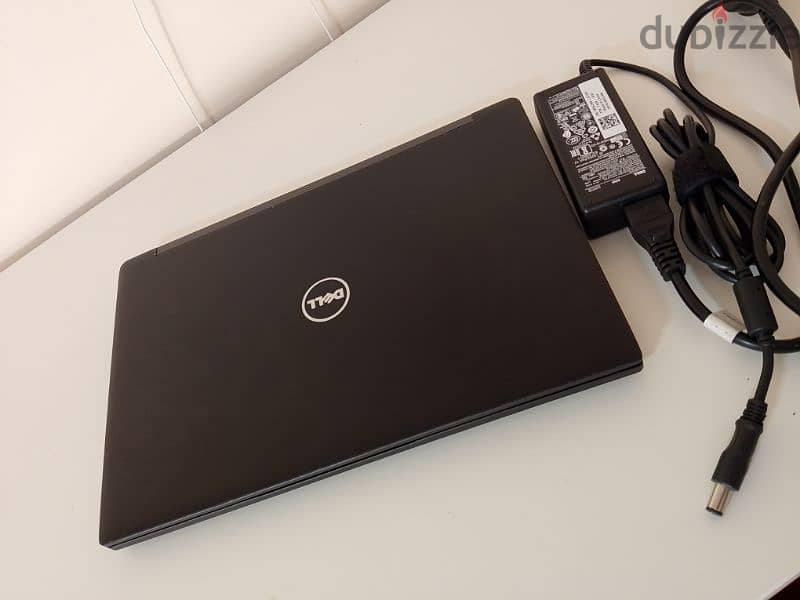 Dell laptop i7 processor 7 generation 8 Gb ram SSD 256 Gb 1