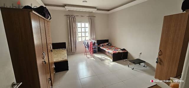 Fully furnished Sharing/Seperate Executive Bachelor room vacant.