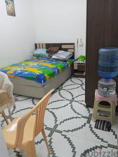 family studio room for rent