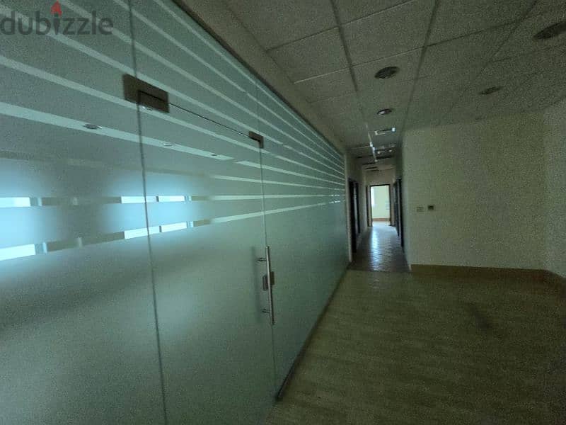 Spacious Office for Rent – Prime Location in Munthaza 1