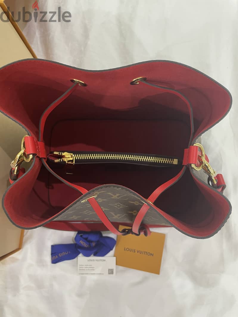 Louis Vuitton New Monogram Neonoe MM Bucket Bag 5