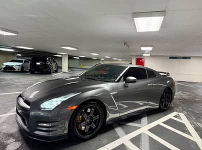 Nissan GT-R 2015 Sports