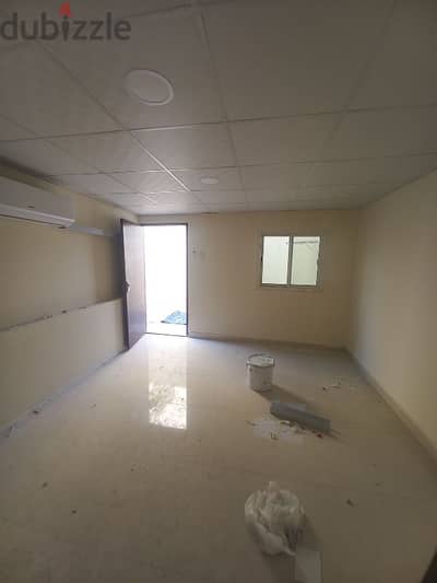 family studio out house thumama QR1800