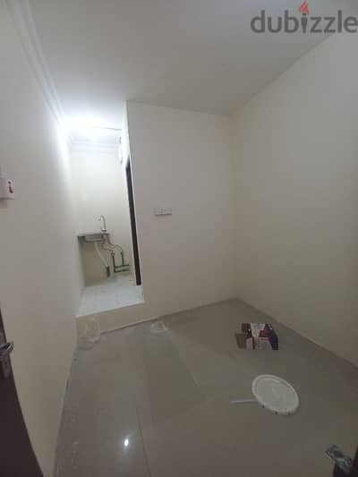 studio penthouse very small room QR1000