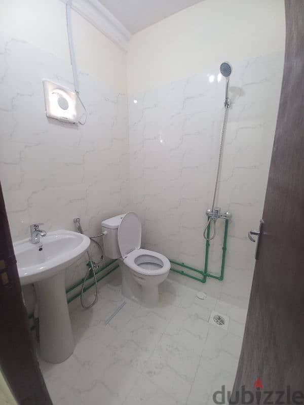 studio penthouse very small room QR1000 3