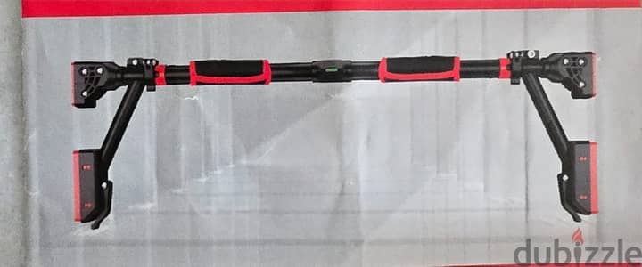 Adjustable pull up bar.