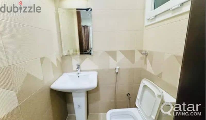 NO COMMMISSION FULLY FURNISHED 1 BHK FLAT  WITH 2 BATHROOMS 4