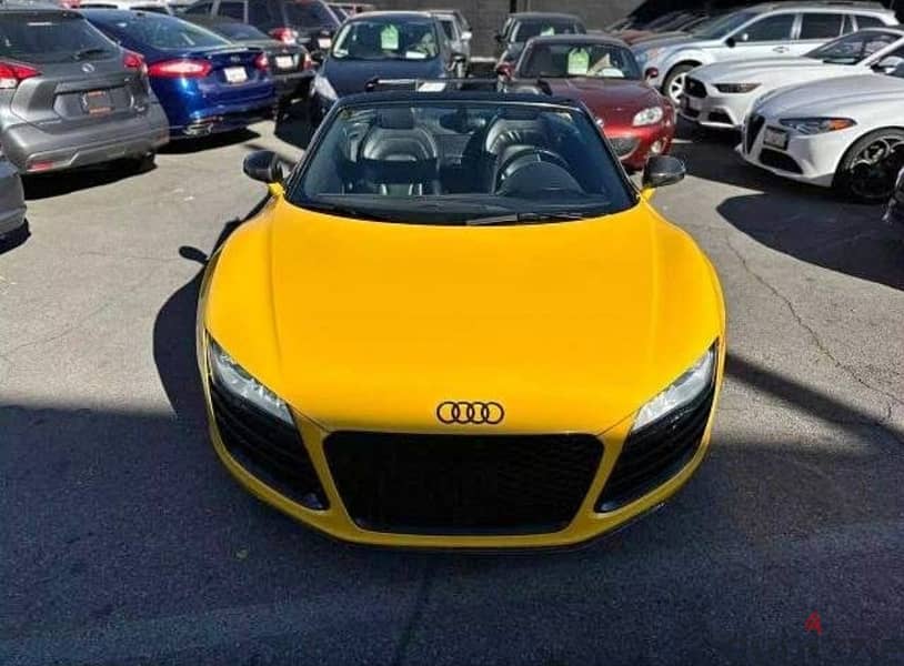 Audi R8 2011 Quattro spyder convertible 2D 0