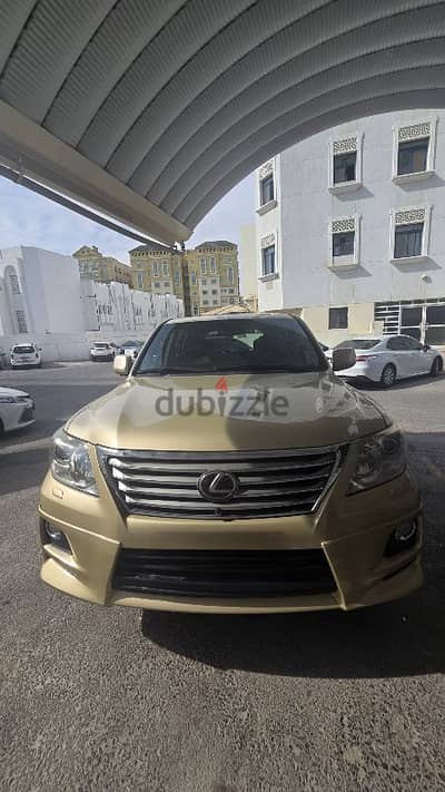 Lexus LX-Series 2011