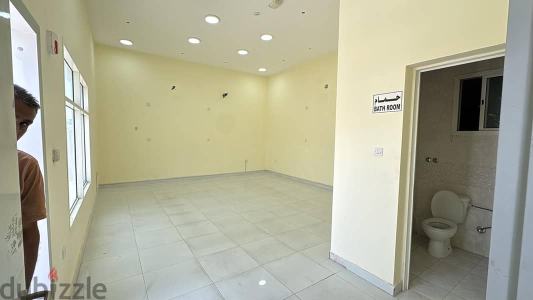 Ideal Foodstuff Storage Facility with Accommodation 8