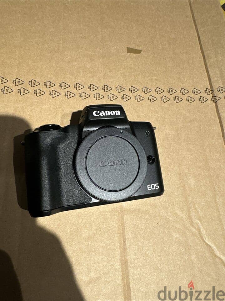 Canon E O S M 50 Mark II Mirrorless 15-45mm and 55-200mm Lenses 1
