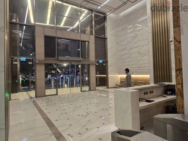 Multiple Office Sizes * Area: From 100 sqm to 1,500+ sqm 1