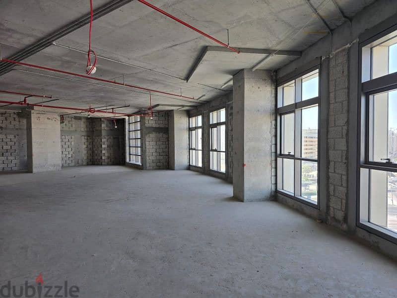 Multiple Office Sizes * Area: From 100 sqm to 1,500+ sqm 13