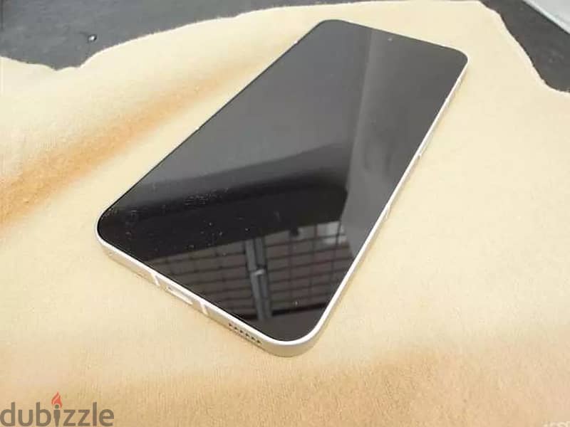 Nothing Phone 2 256GB + Accessories 1