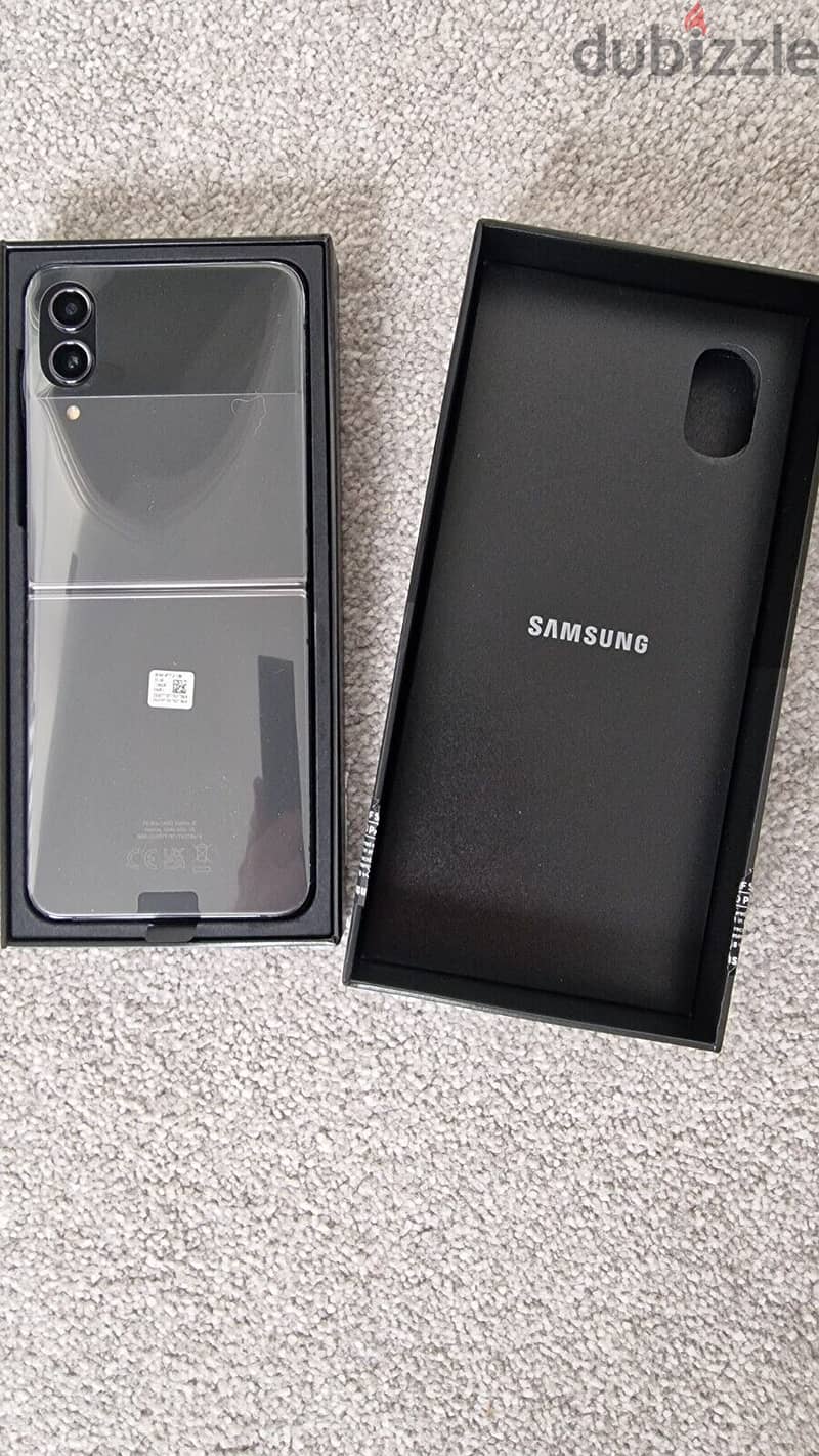 Samsung - Galaxy Z Flip4 256GB 1