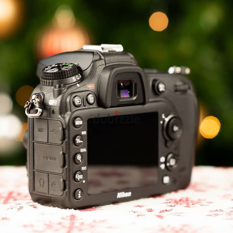 NIKON D 7200  (BODY) 1