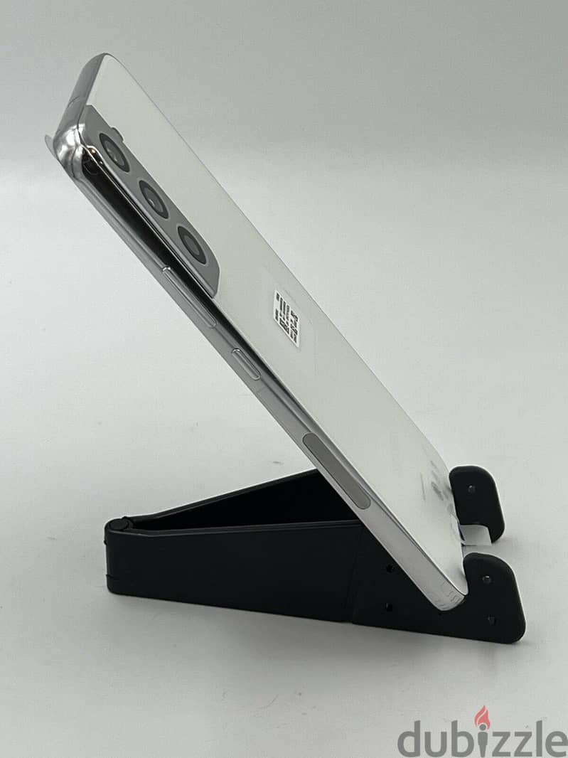 Samsung Galaxy S22 Plus +,128 , 256GB 1