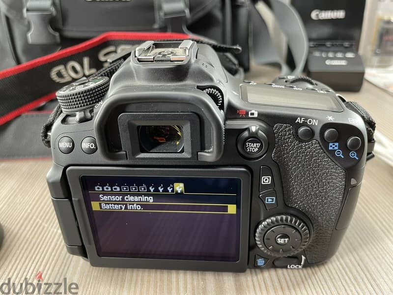CANON E O S 70 D  (BODY) 1