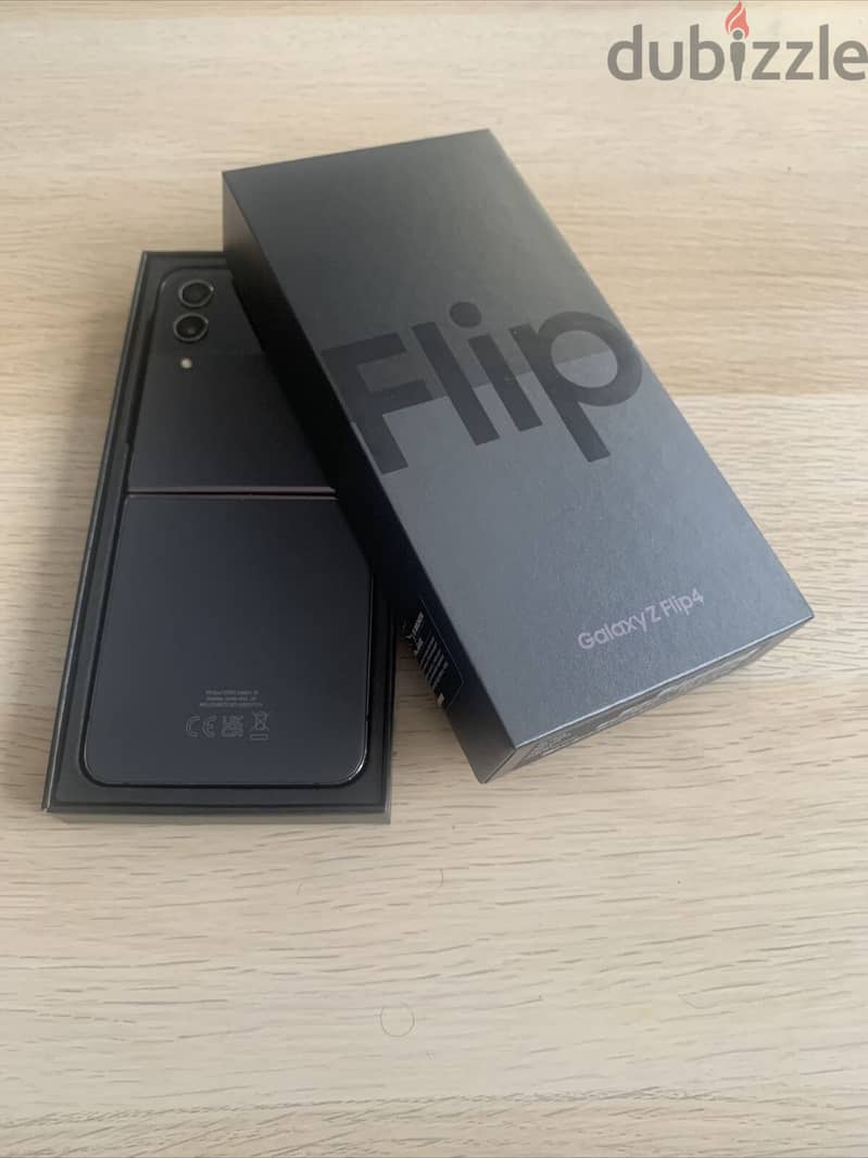 Samsung - Galaxy Z Flip4 256GB 1