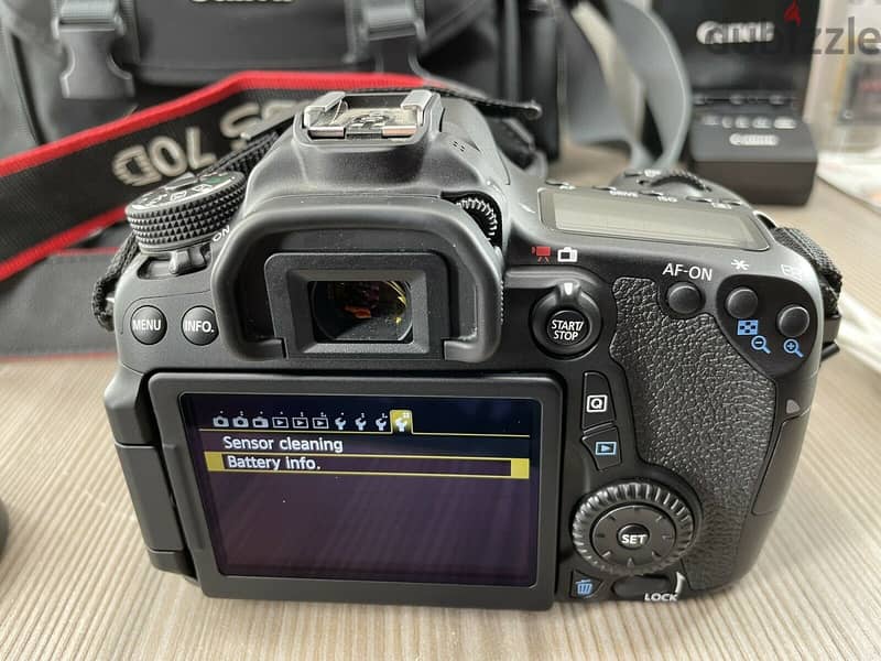 CANON E O S 70 D  (BODY) 1