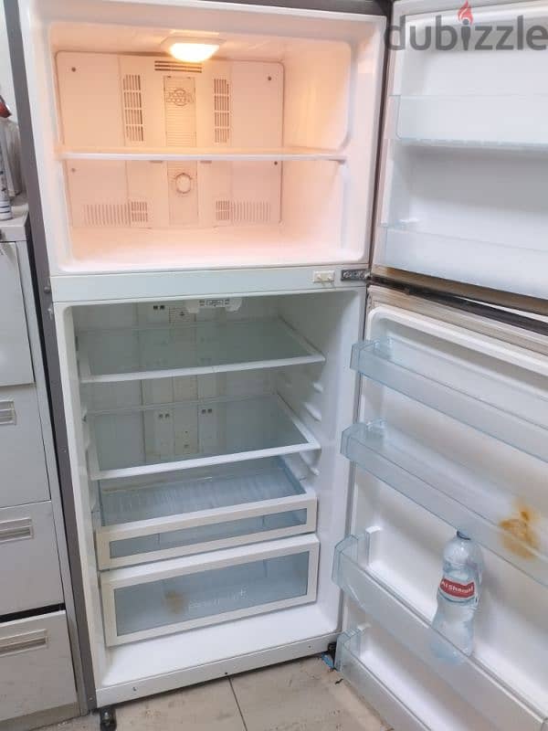 Daweeo Fridge For Sale clean condition 3