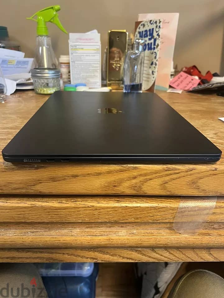 Apple - MacBook Air 15-inch - M 3 chip - 16GB Memory - 512GB SSD 1
