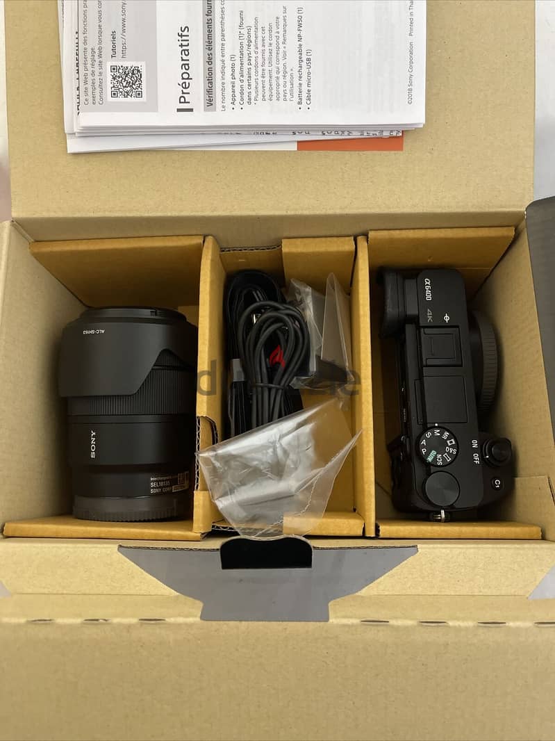 SONY ALPHA A6400 MIRRORLESS DIGITAL   18-135MM LENS 1