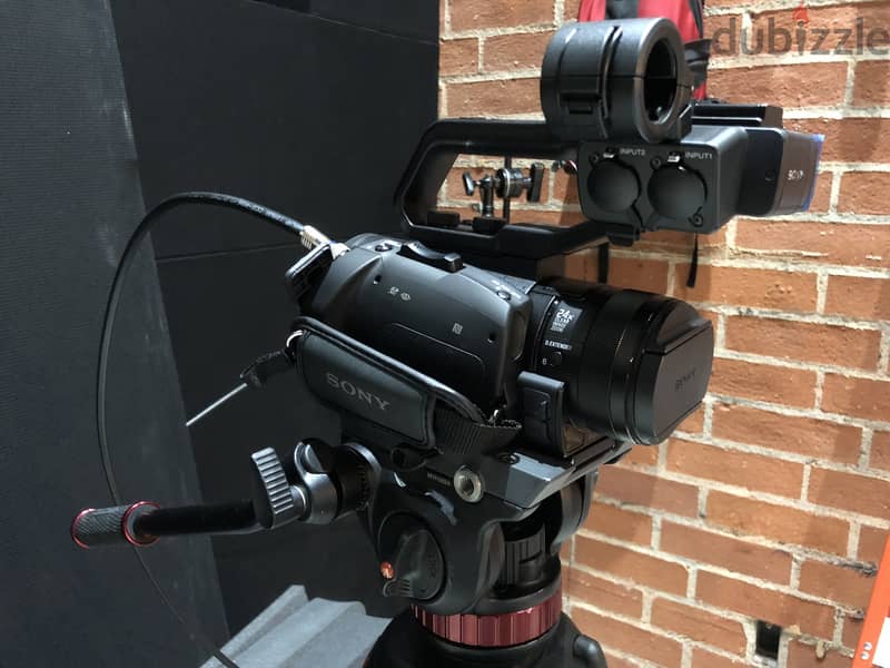 SONY PXW-X70 FULL HD XDCAM HANDHELD CAMCORDER 1
