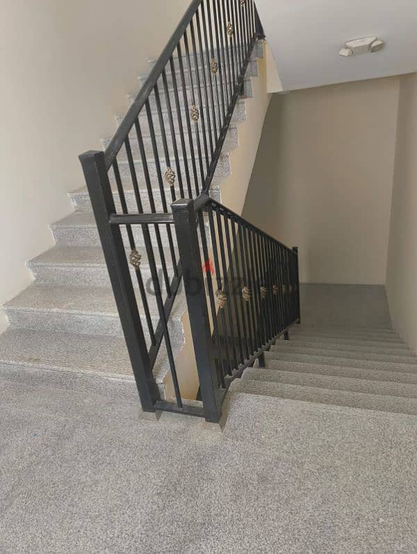 warehouse for Rent 15 Rooms &office & Showroom At  Birkat Al Wamer 4