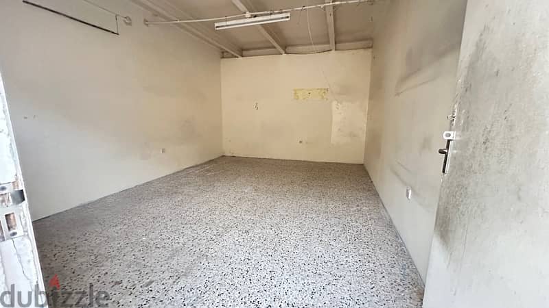 1700 Store with 2 Room For Rent 2