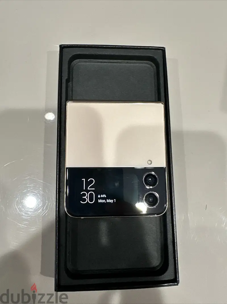 Samsung - Galaxy Z Flip4 256GB64056089696258121